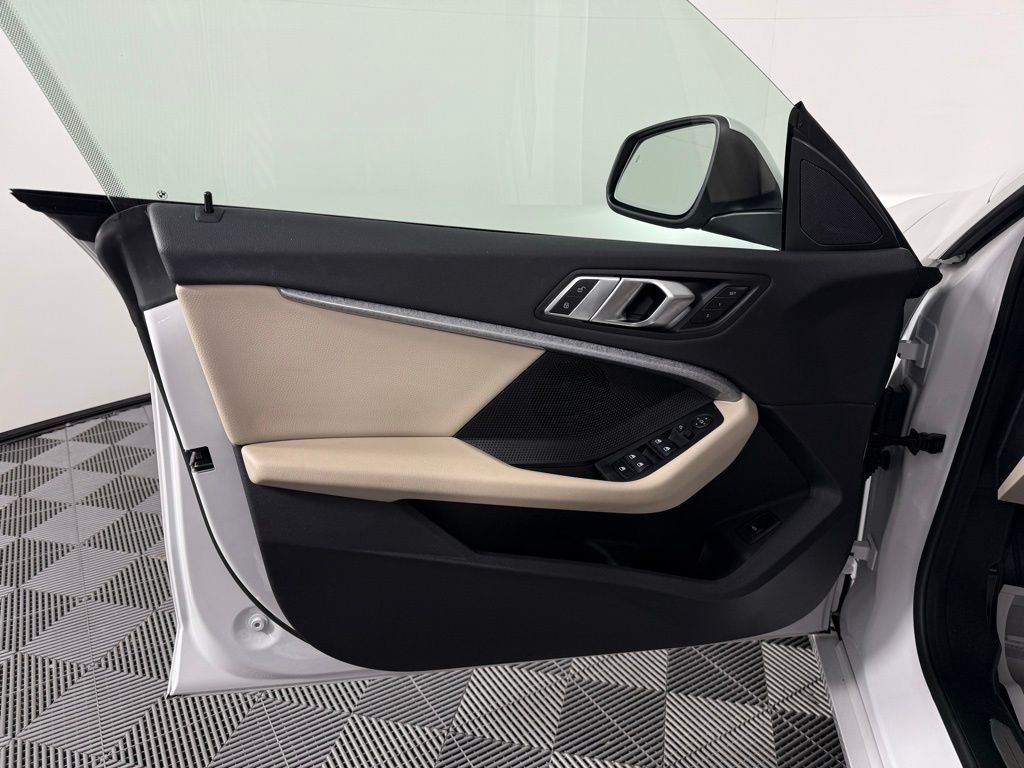 Thumbnail: 2023 BMW 2 Series - 13