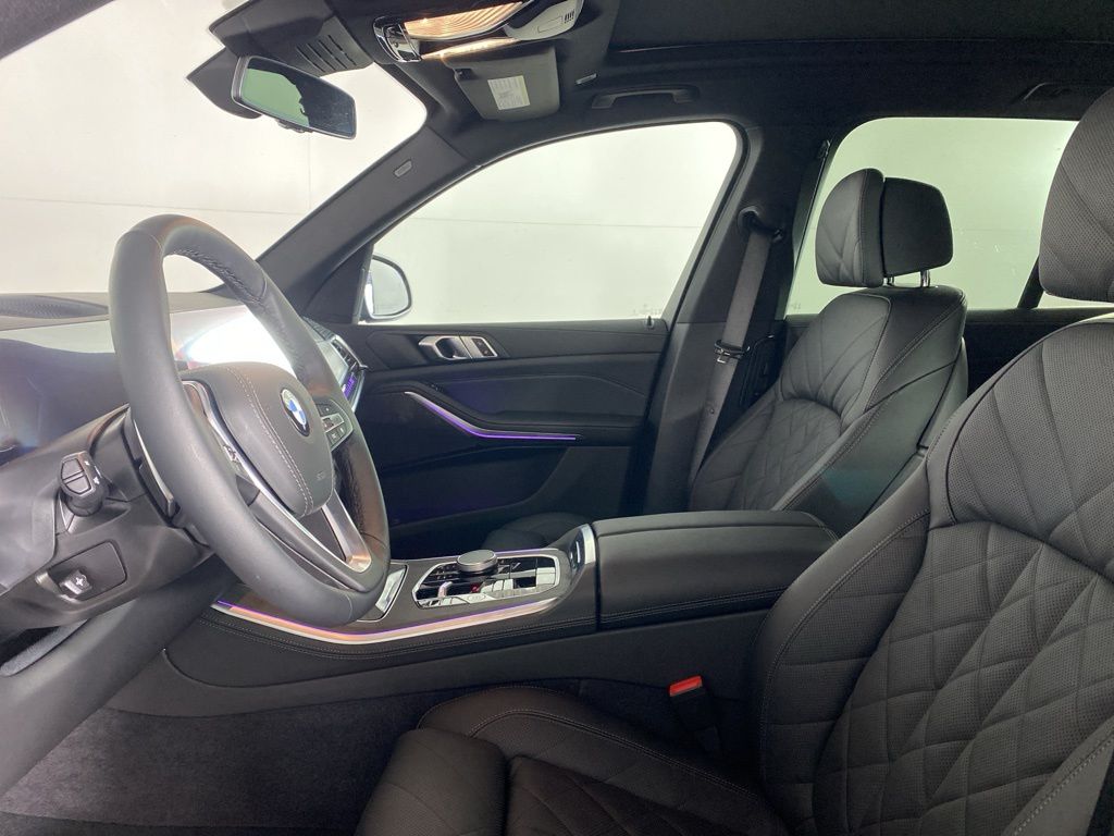 Used 2026 Green BMW xDrive40i image 15