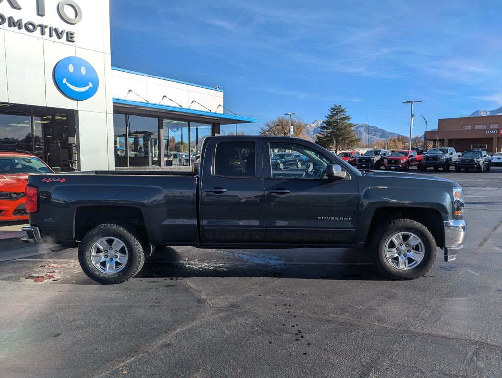 2018 Chevrolet Silverado 1500 LT 2