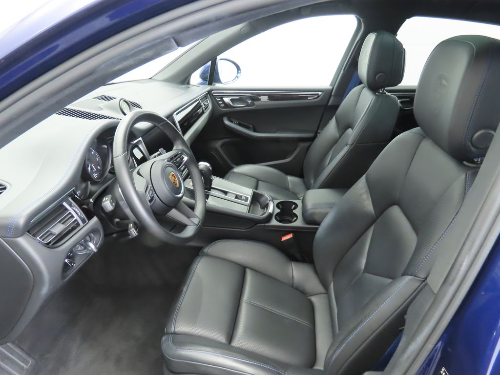 Thumbnail: 2022 Porsche Macan - 18