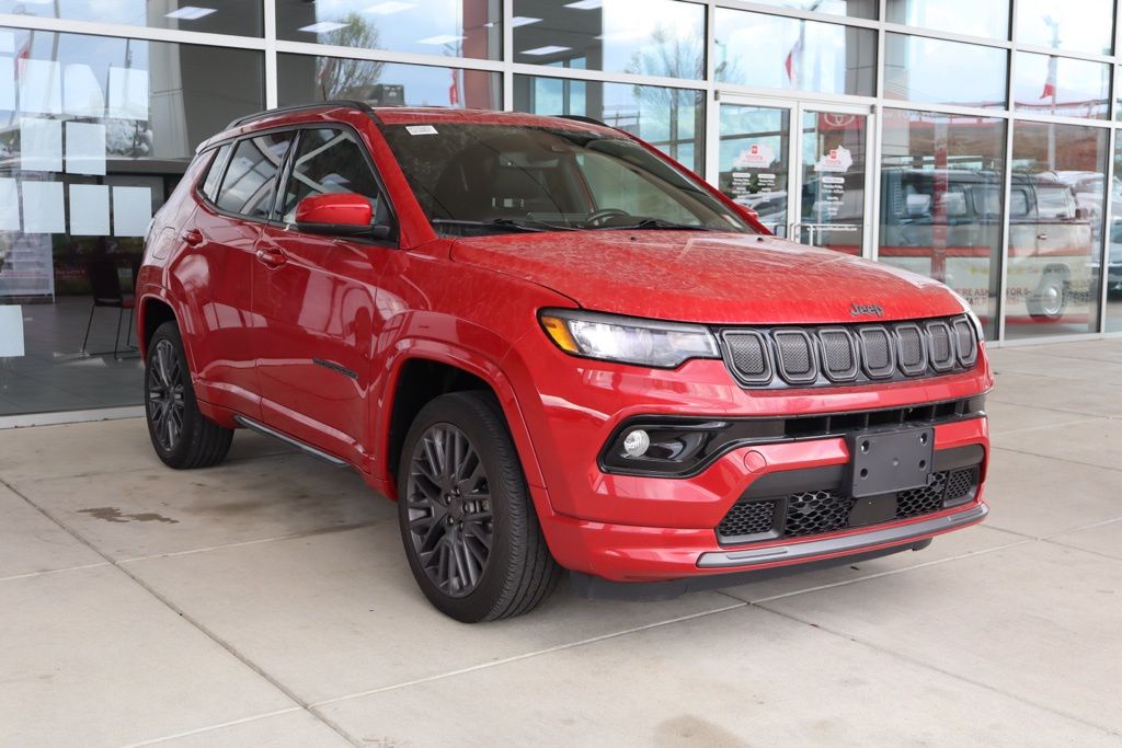 Redline Pearlcoat 2022 Jeep Compass Limited 4WD SUV / Crossover Four-Wheel Drive 9-Speed Automatic
