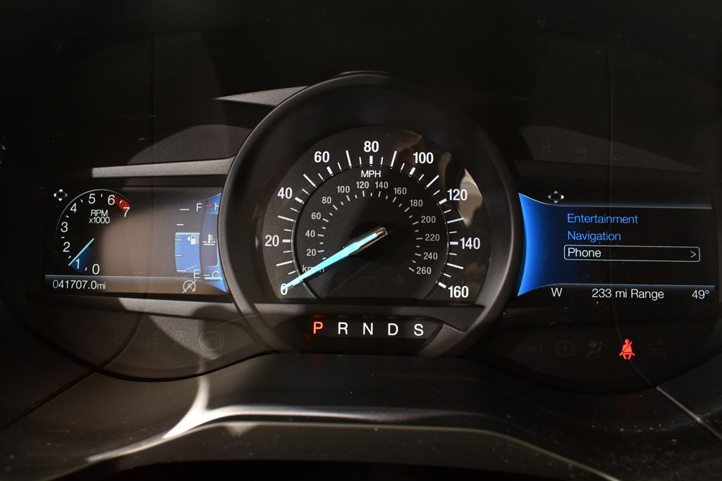 Used 2023 White Ford SEL image 26