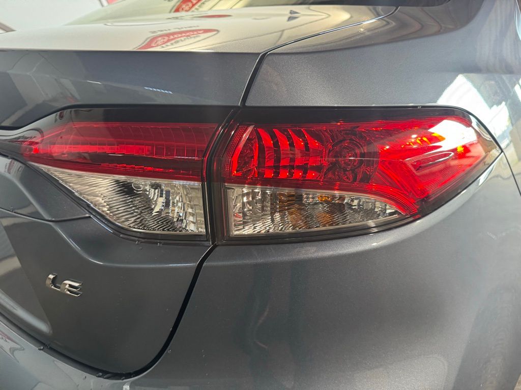 Thumbnail: 2025 Toyota Corolla - 13