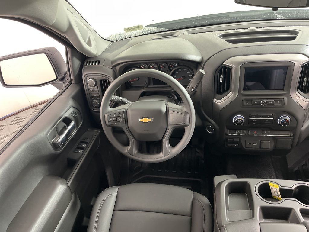 2025 Chevrolet Silverado 1500 WT 4