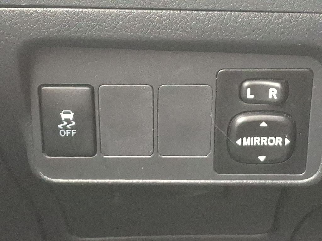 Thumbnail: 2012 Toyota Corolla - 23