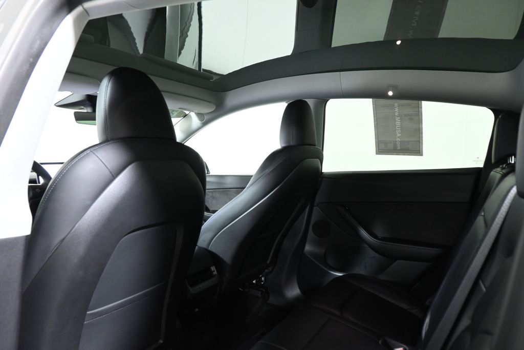 Thumbnail: 2022 Tesla Model Y - 31