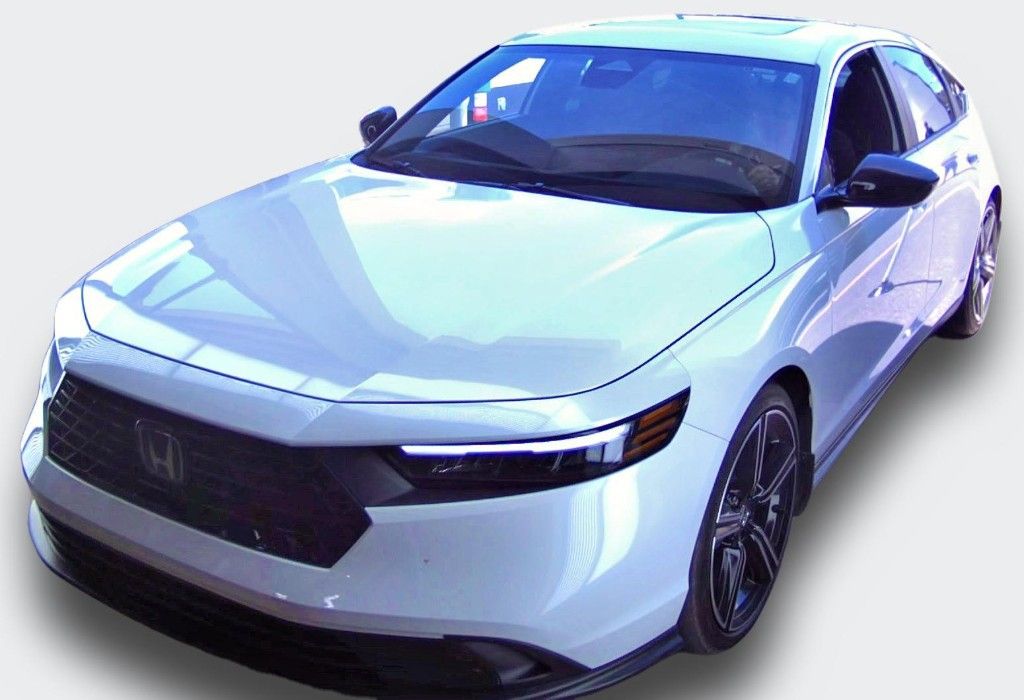 2025 Honda Accord Hybrid Sport's photo
