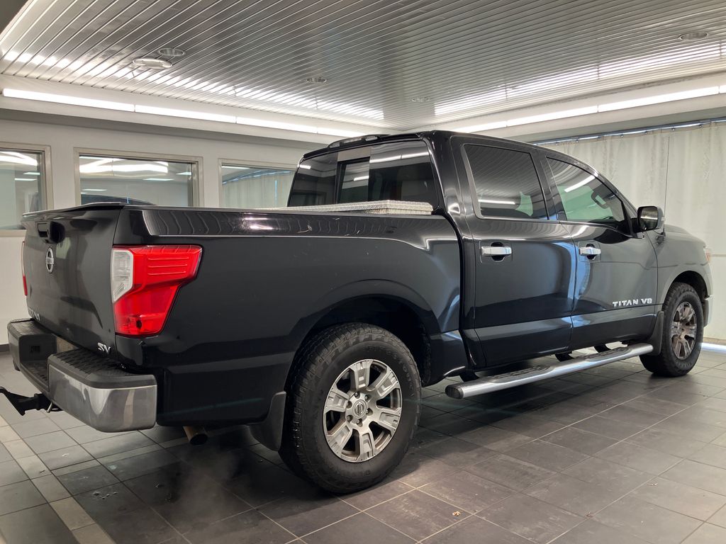 2018 Nissan Titan SV 4