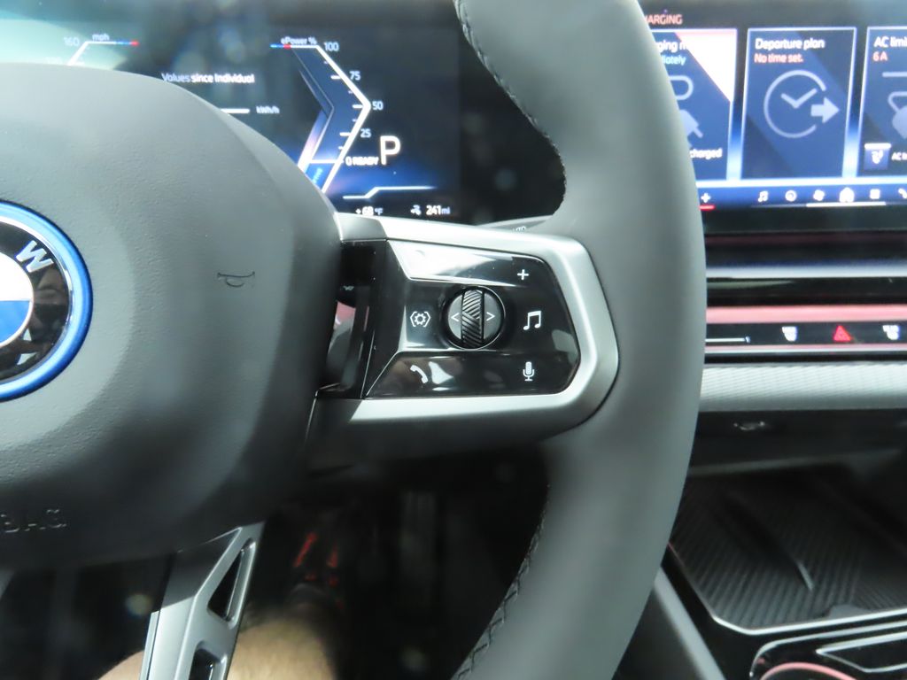 2025 BMW i5 eDrive40 12