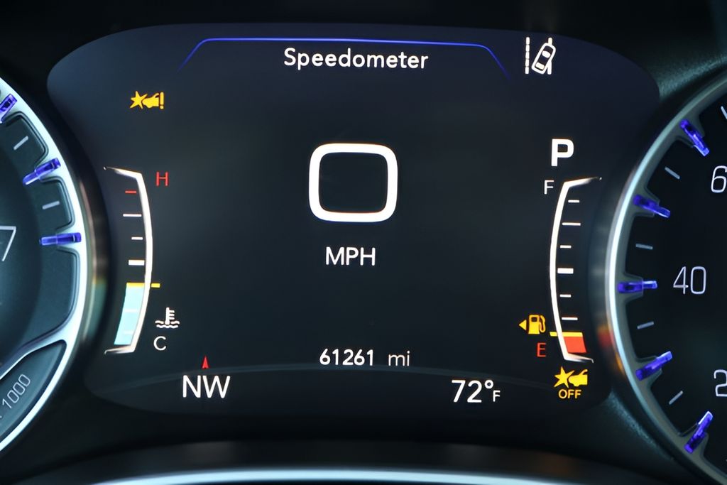 Used Car 2023 Chrysler Pacifica  Limited For Sale Under $30,000 In Austin, Texas