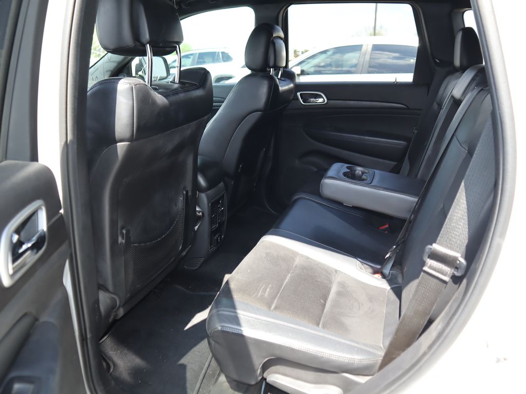 Thumbnail: 2015 Jeep Grand Cherokee - 10