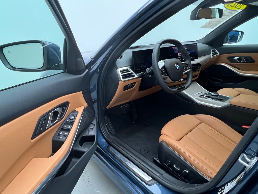 Thumbnail: 2025 BMW 3 Series - 22