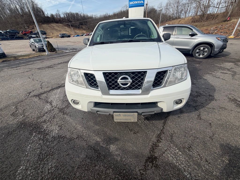 2017 Nissan Frontier SV V6 Crew Cab 4WD