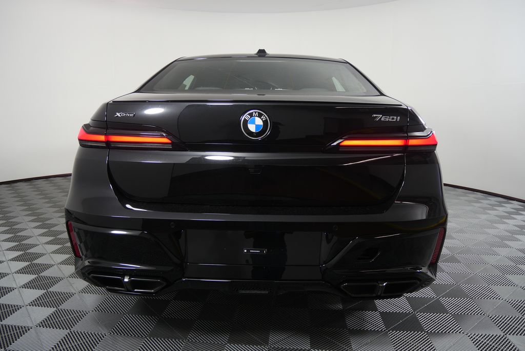 2025 BMW 7 Series 760i xDrive 4