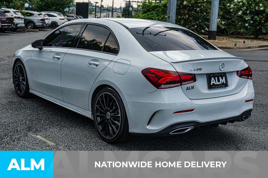 Used 2019 White Mercedes-Benz A 220 image 5