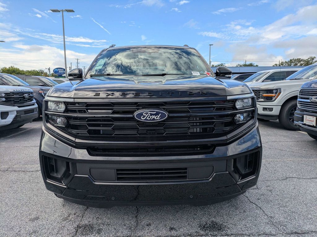 2027 Ford Expedition MAX Platinum