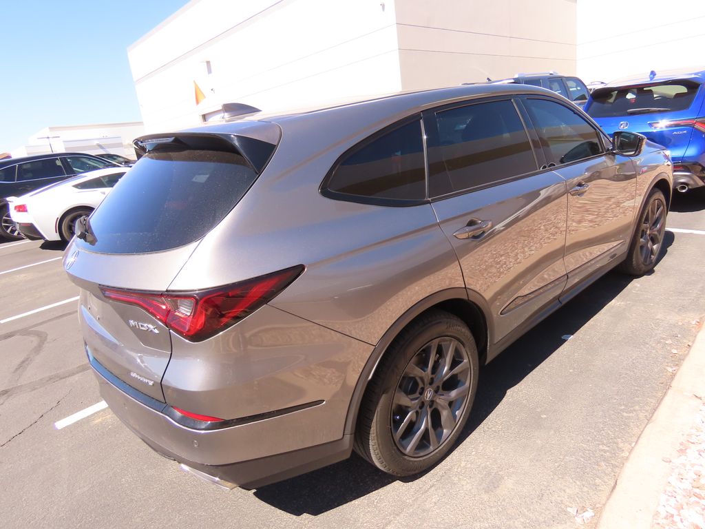 Thumbnail: 2023 Acura MDX - 3