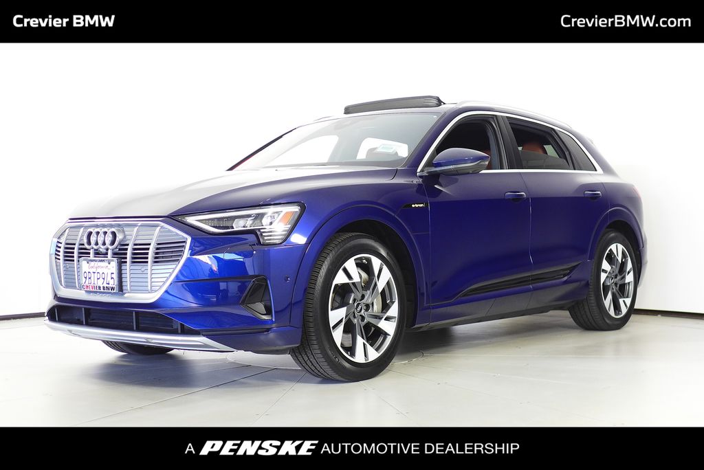 Thumbnail: 2022 Audi e-tron - 1