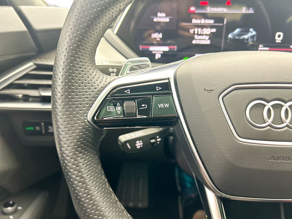 Thumbnail: 2022 Audi RS e-tron GT - 11