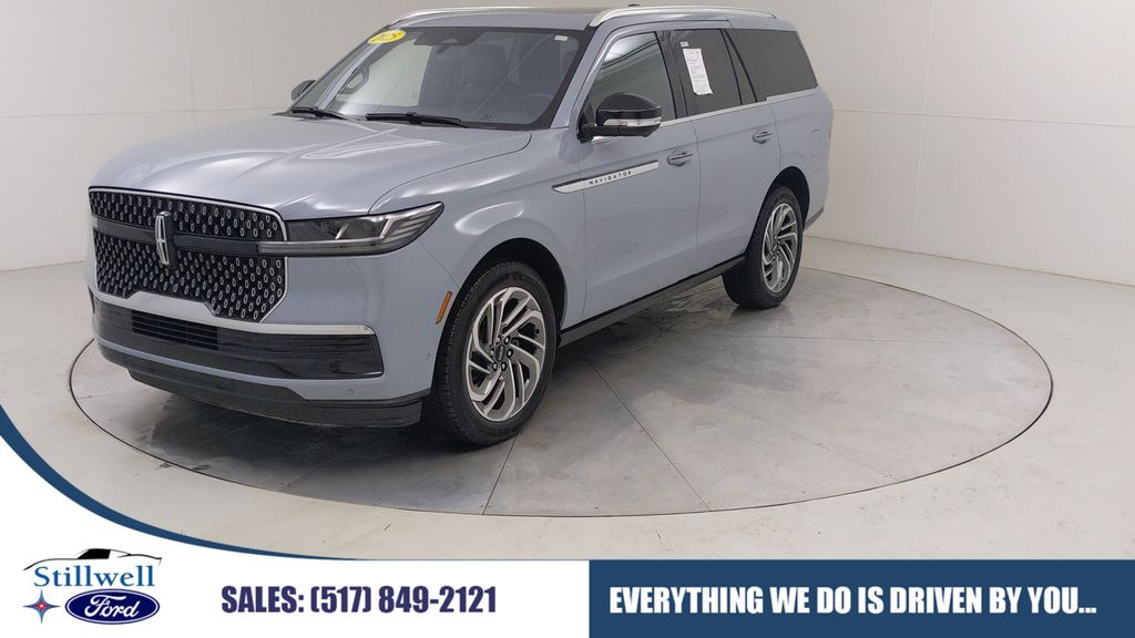 2025 Lincoln Navigator Reserve 4WD