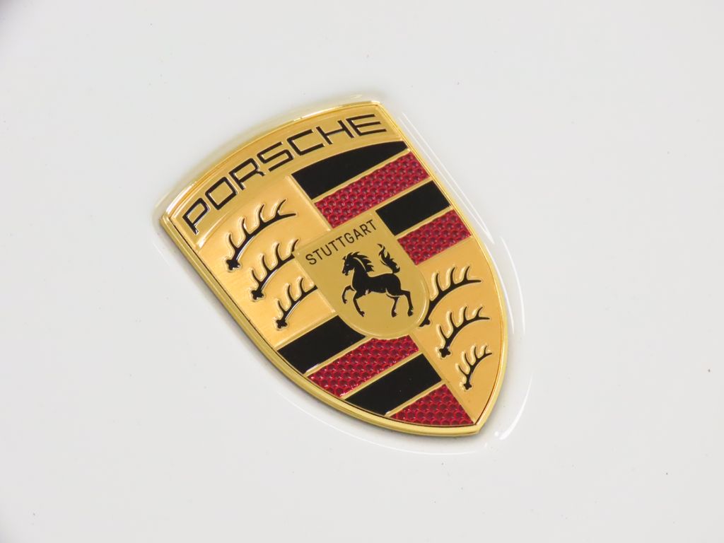 Thumbnail: 2025 Porsche 911 - 13