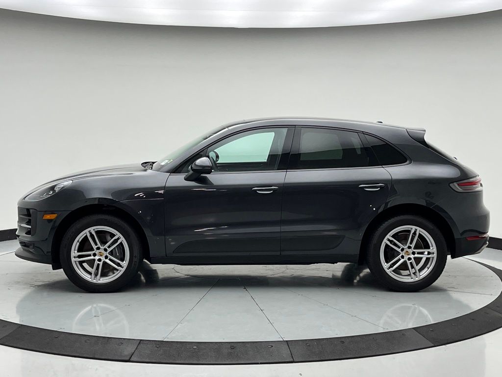 Thumbnail: 2021 Porsche Macan - 2