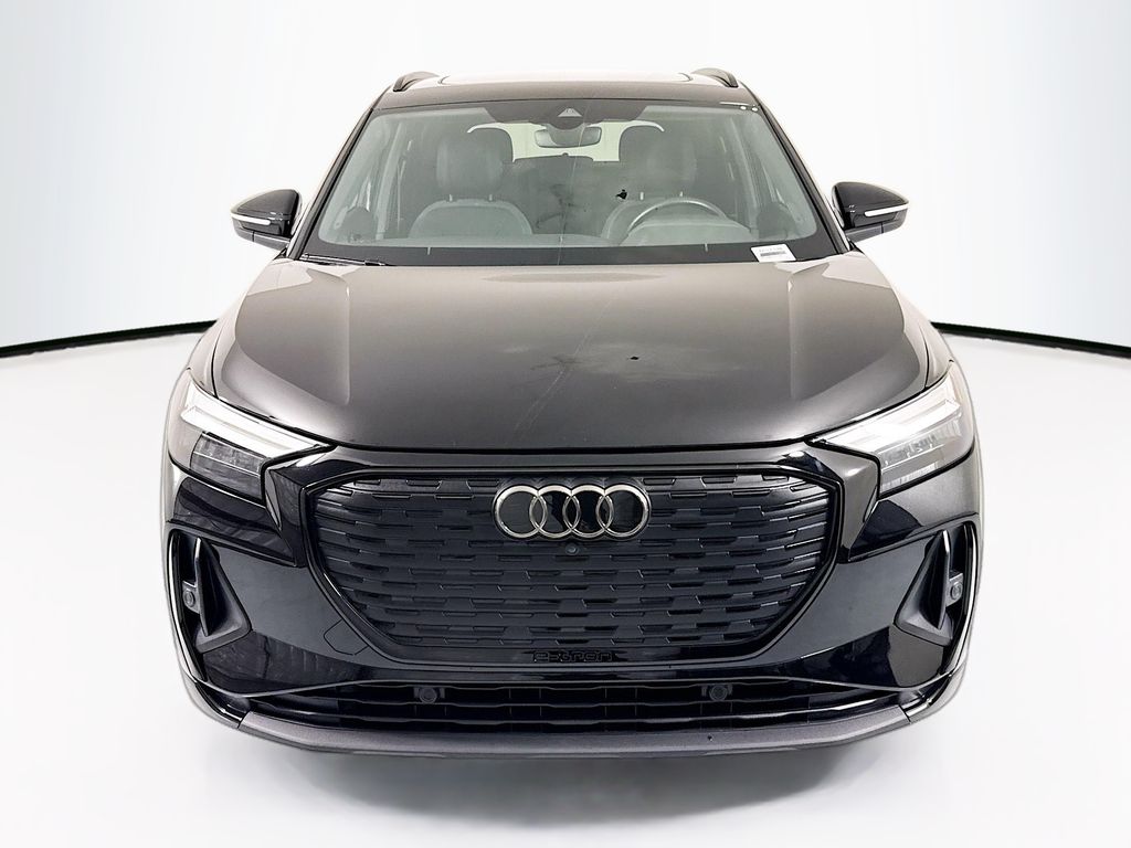 Thumbnail: 2023 Audi Q4 e-tron - 2