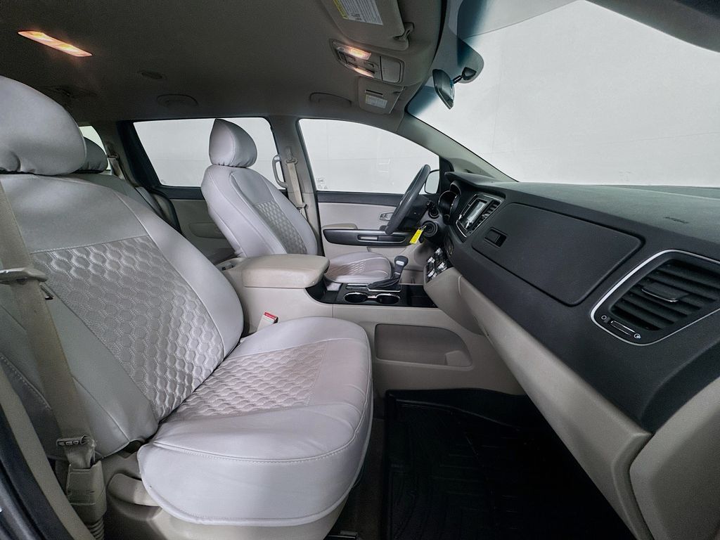 Used Car 2020 Kia Sedona  Lx For Sale Under $20,000 In Austin, Texas