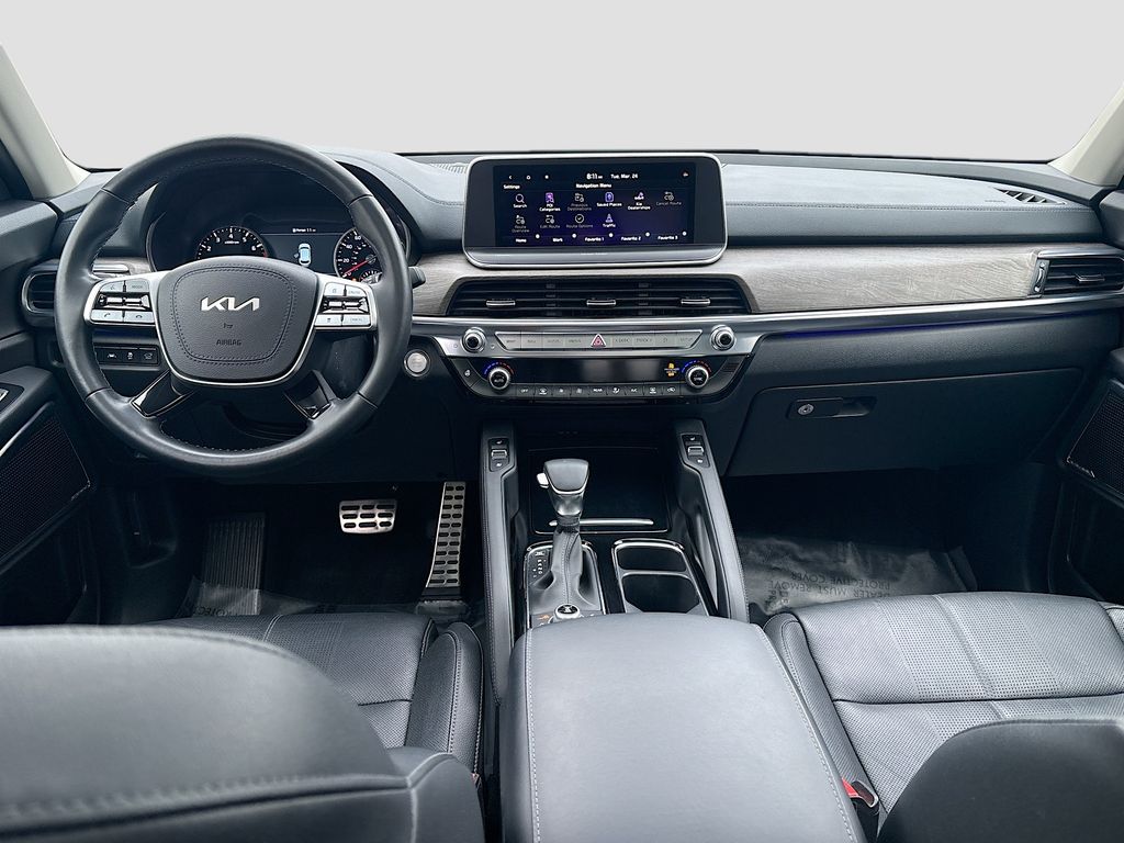 Used 2022 Silver Kia SX image 23