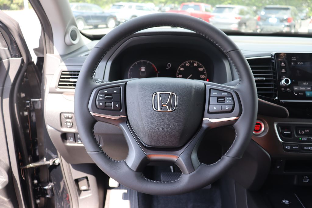 Thumbnail: 2025 Honda Ridgeline - 31