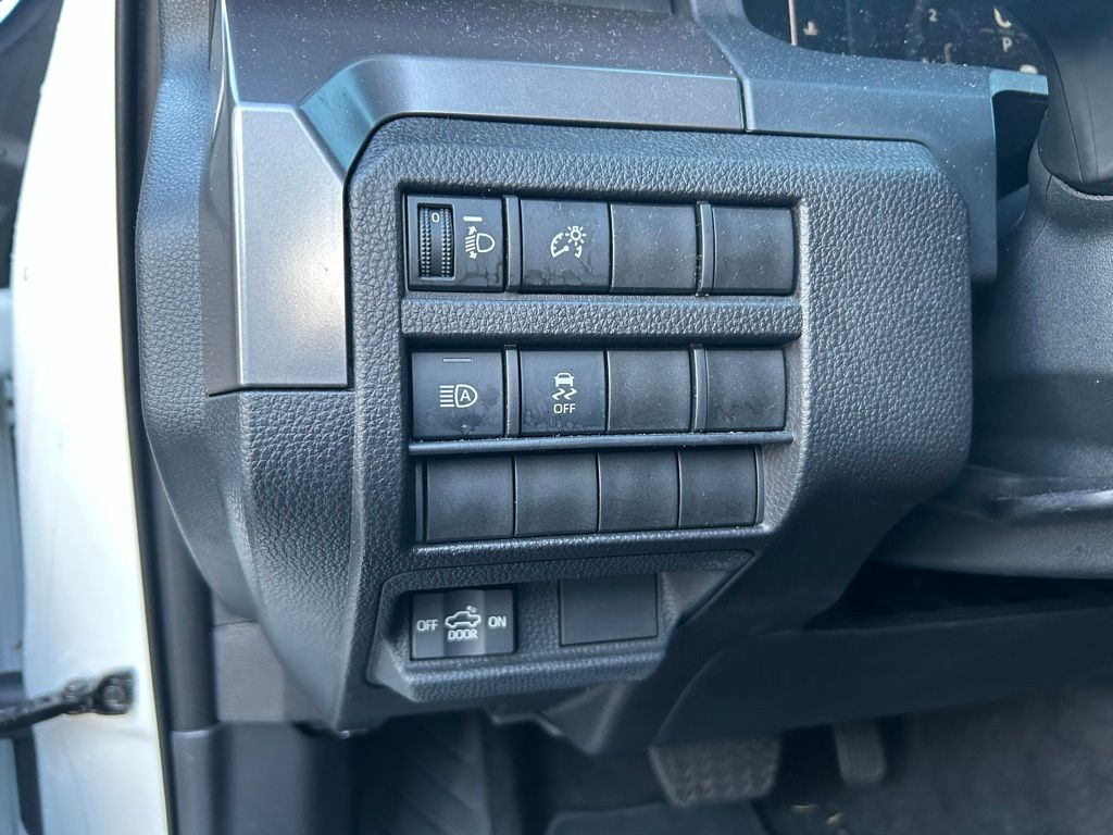 Thumbnail: 2024 Toyota Tacoma - 18
