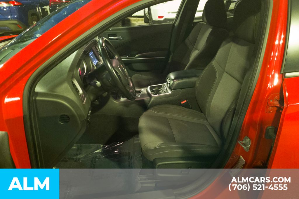 2022 Dodge Charger SXT photo 14