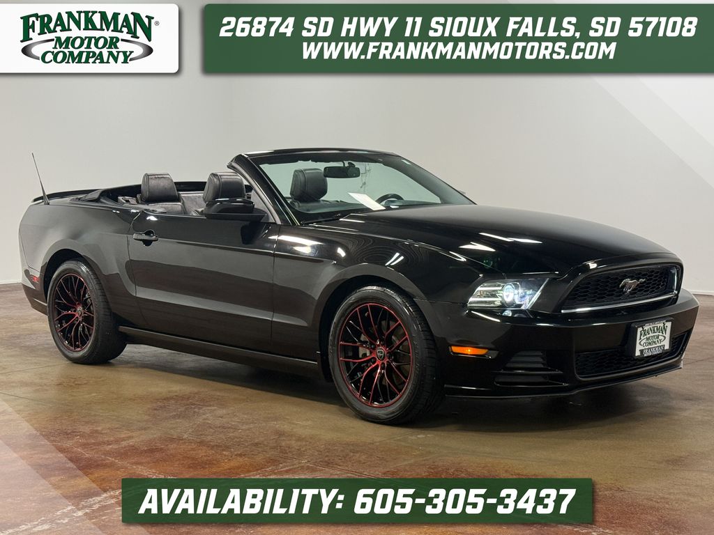2014 Ford Mustang V6 Premium Convertible RWD