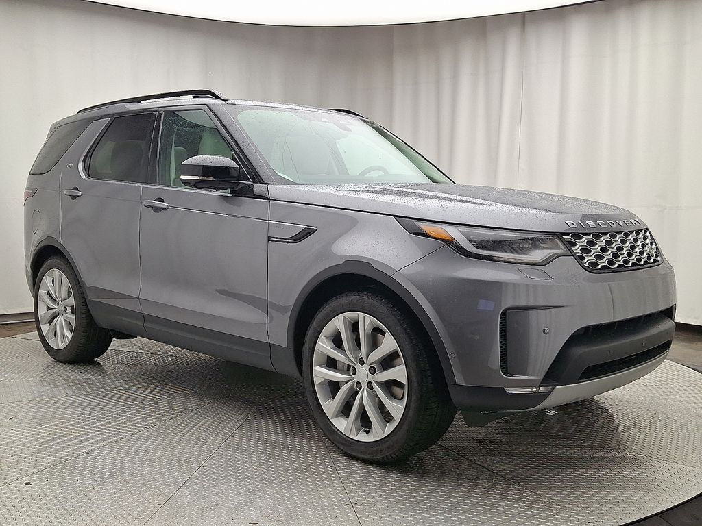 Thumbnail: 2026 Land Rover Discovery - 2