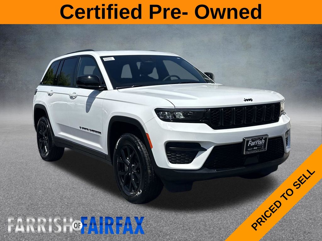 Bright White Clearcoat 2025 Jeep Grand Cherokee SUV / Crossover Four-Wheel Drive 8-Speed Automatic
