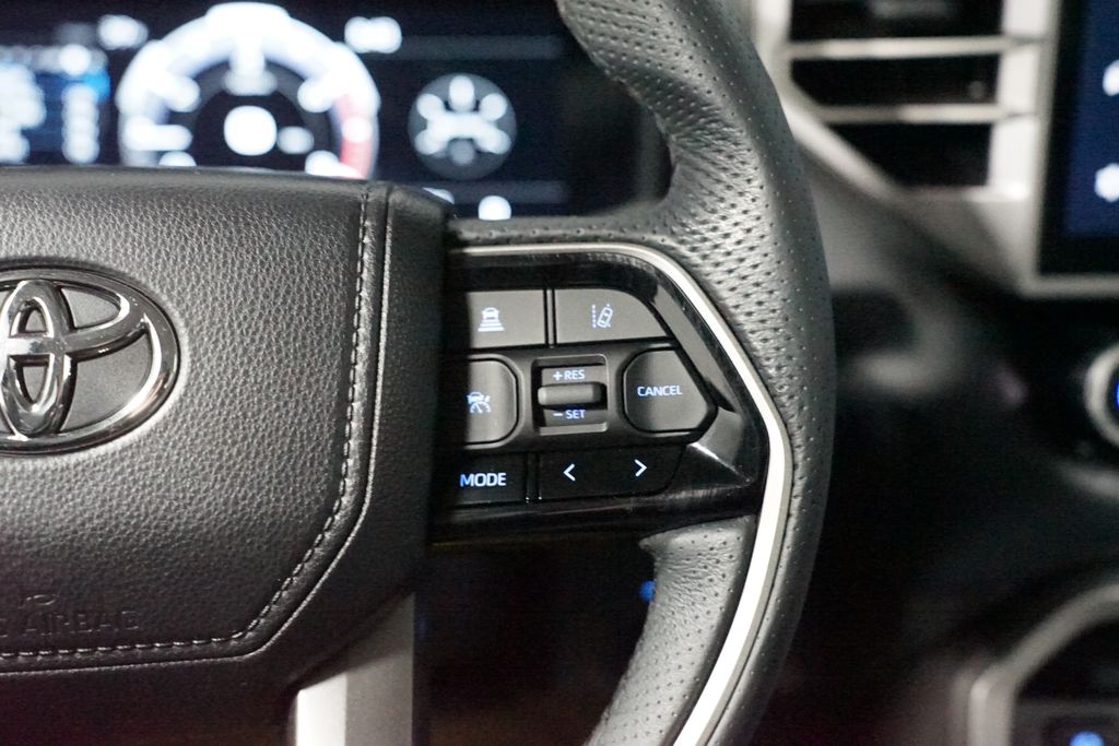 Thumbnail: 2024 Toyota Tundra - 14