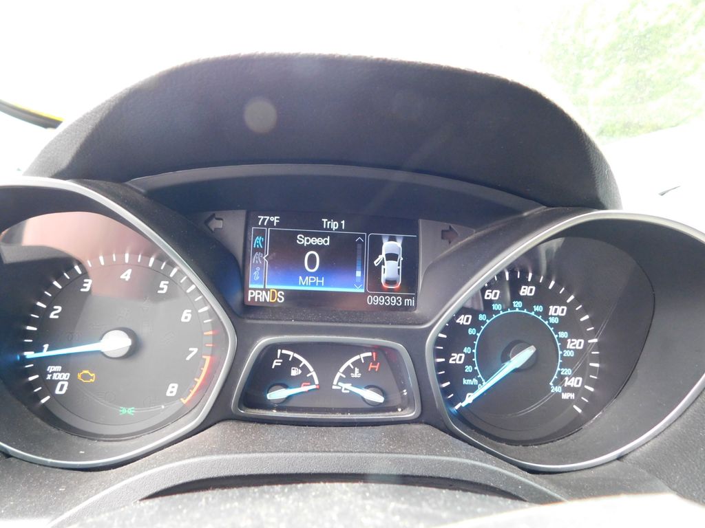 2016 Ford Escape SE 11