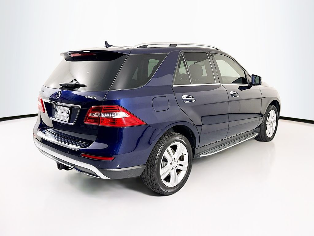 Thumbnail: 2015 Mercedes-Benz M-Class - 5
