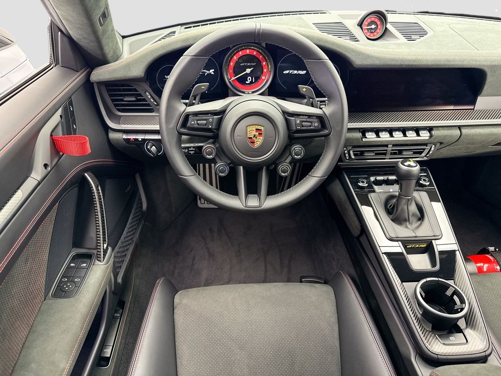 Thumbnail: 2025 Porsche 911 - 12