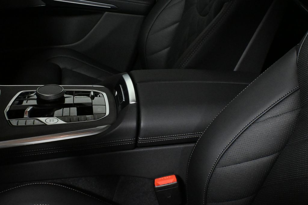 Thumbnail: 2026 BMW X5 - 27