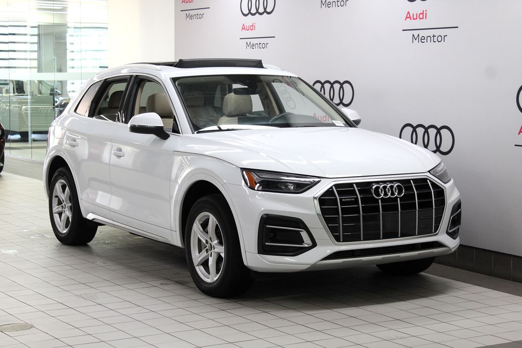 Thumbnail: 2022 Audi Q5 - 8