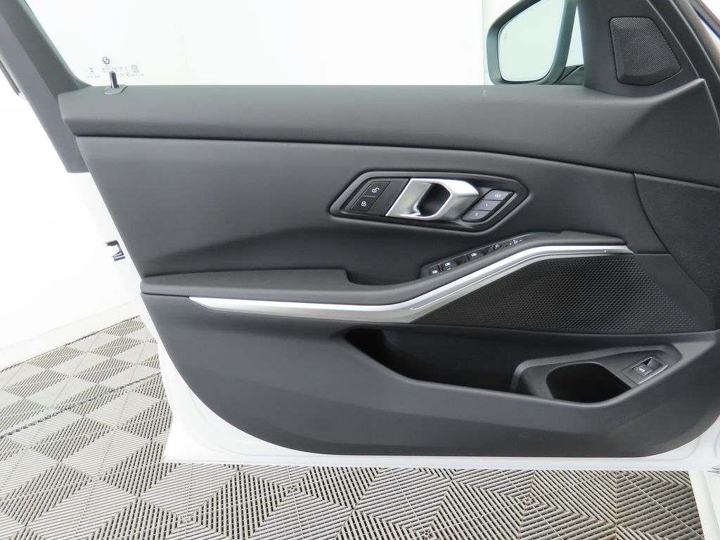 Thumbnail: 2026 BMW 3 Series - 24