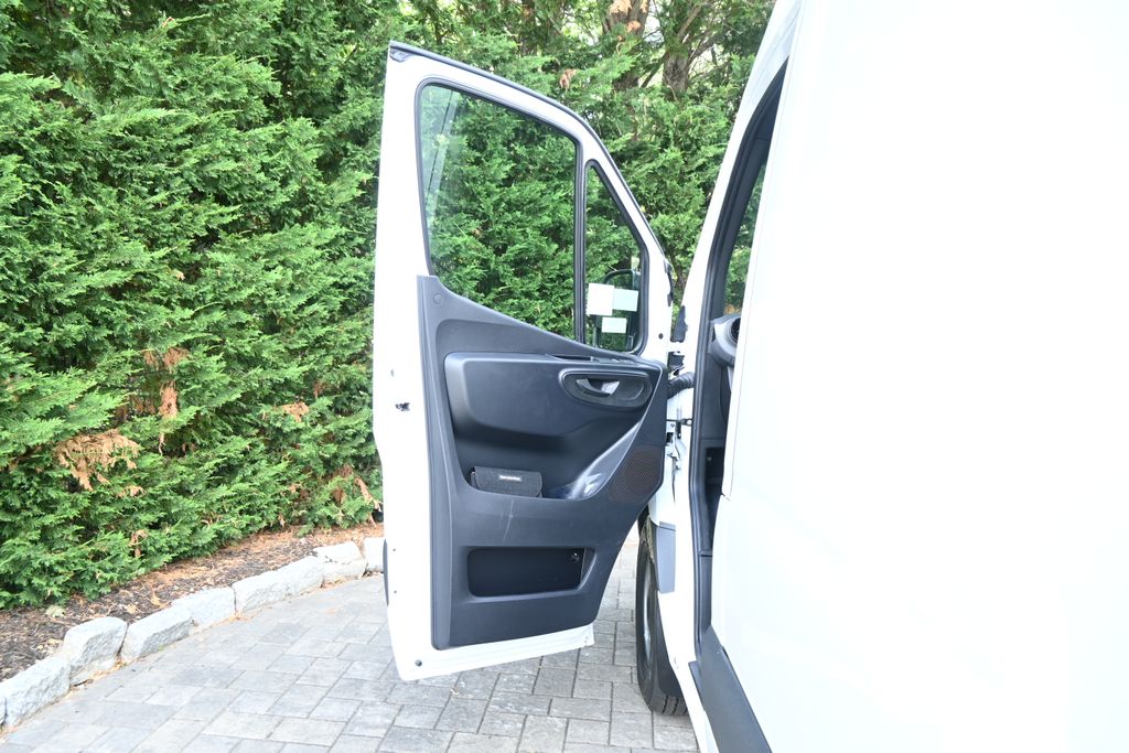 Thumbnail: 2026 Mercedes-Benz Sprinter - 24