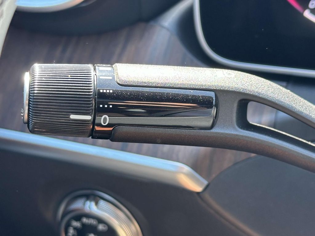 2025 Mercedes-Benz C-Class C 300 15