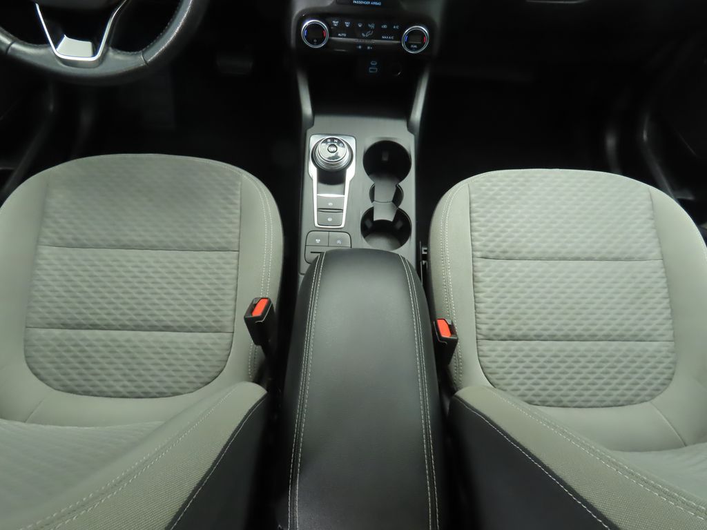 2021 Ford Escape SE 17