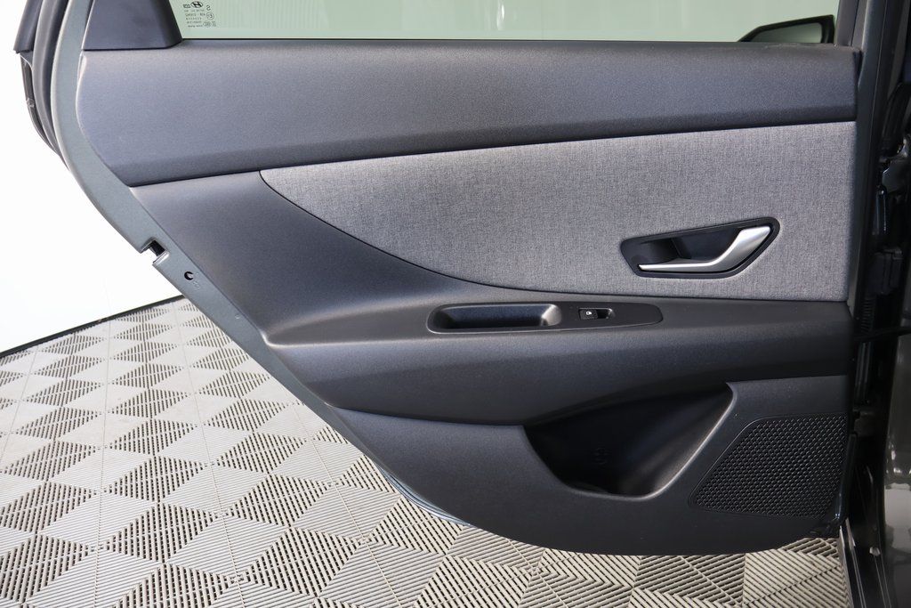 Thumbnail: 2024 Hyundai Elantra - 13