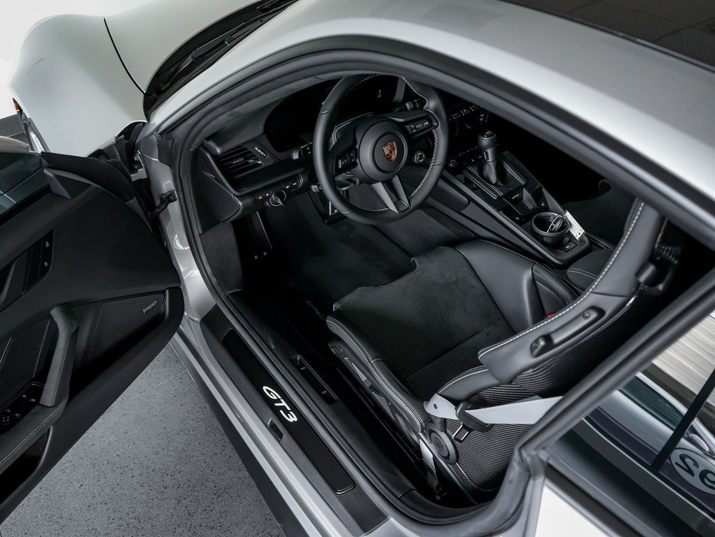 Certified Used 2026  Porsche GT3 image 4
