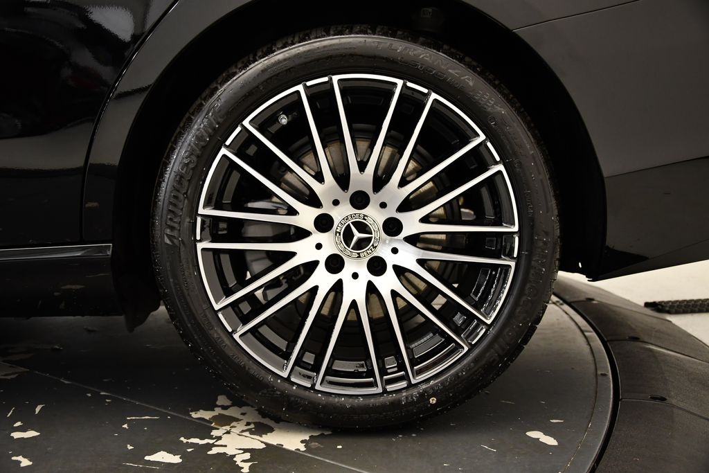 Thumbnail: 2025 Mercedes-Benz C-Class - 14