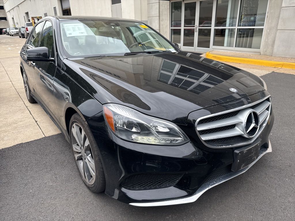 Thumbnail: 2016 Mercedes-Benz E-Class - 3