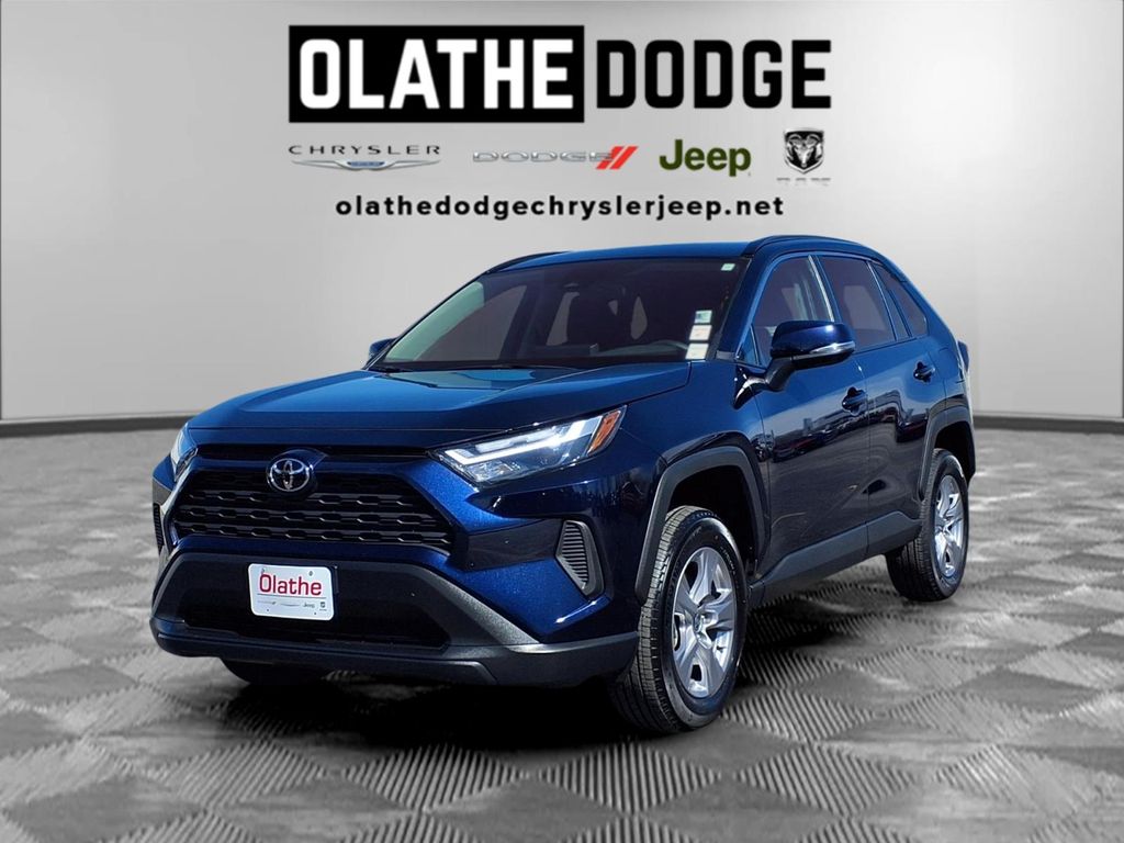 2025 Toyota RAV4 XLE AWD